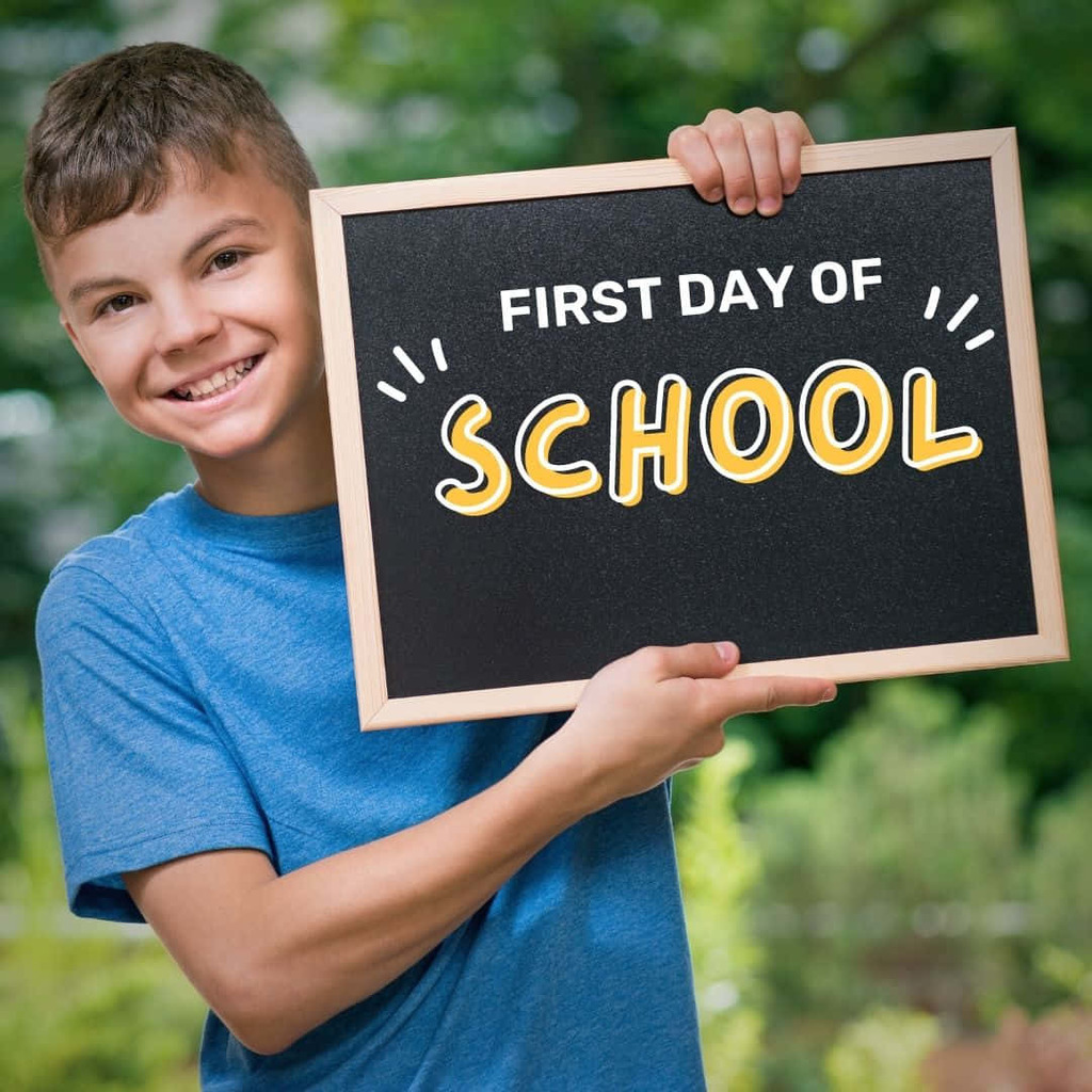 first-day-of-school-pictures-1080-x-1080-tycwgmpvmcw8a0jk