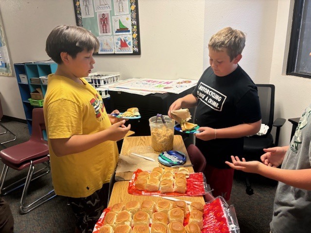 6th grade restaurant