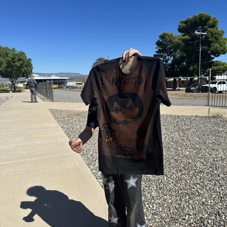 DIY Halloween T-shirts 