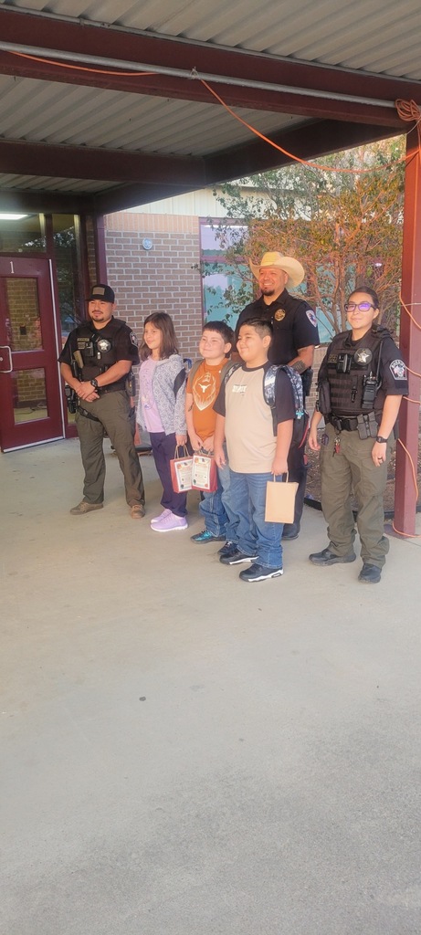 Encinal Elementary School 1st Day of School.  Welcome Back Encinal Eagles!!
