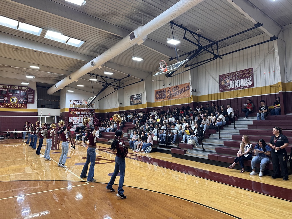 CHS Welcomes Students Back