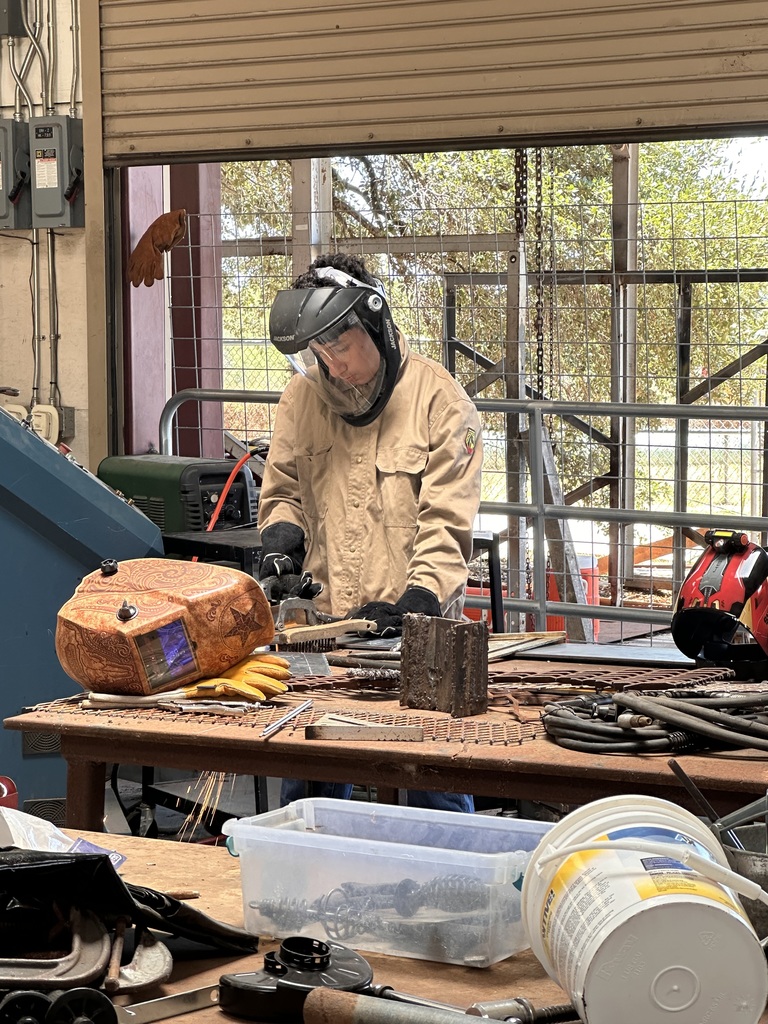 CHS Welding Students