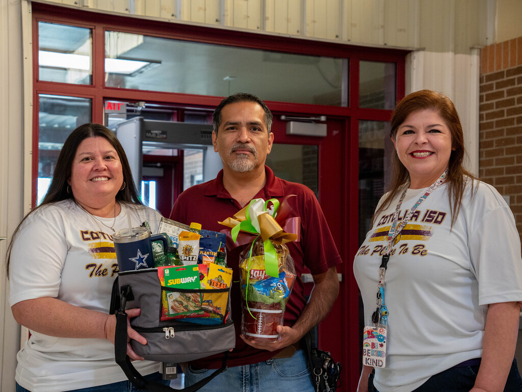 Encinal Elementary School celebrates IT Tech Day