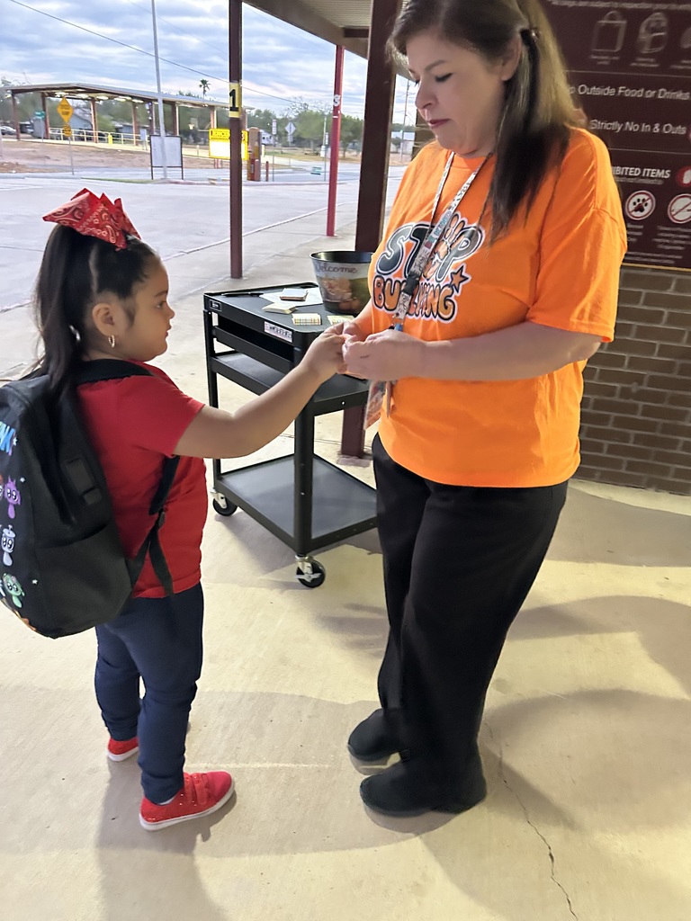 Encinal Elementary School Celebrated Unity Day by wearing Orange on October 22, 2025 to send a visible message of kindness, acceptance, and inclusion to prevent bullying. 