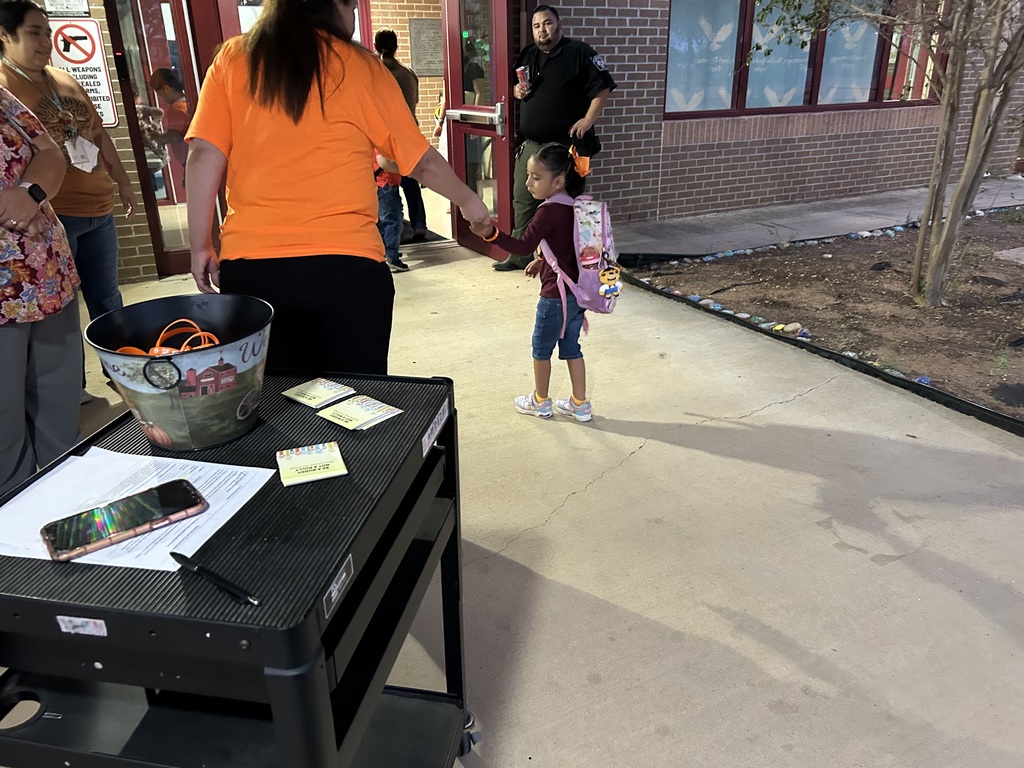 Encinal Elementary School Celebrated Unity Day by wearing Orange on October 22, 2025 to send a visible message of kindness, acceptance, and inclusion to prevent bullying. 