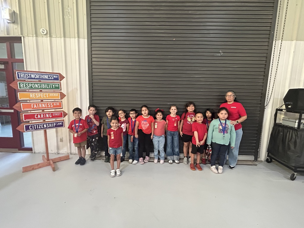 Encinal Elementary School Kicked off Red Ribbon Week Monday, October 27. Day 1: Wear Red to show you are drug free.