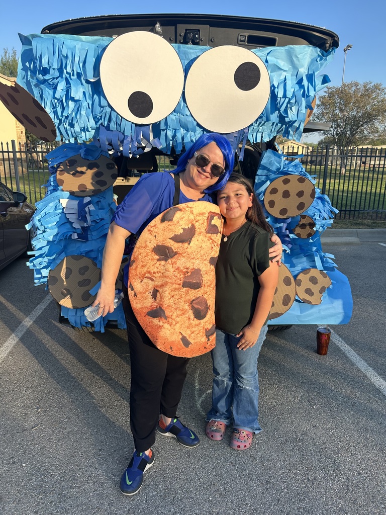 Encinal Elementary School had a successful Trunk or Treat  at the Encinal Veterans Park on Monday October 27, 2025.