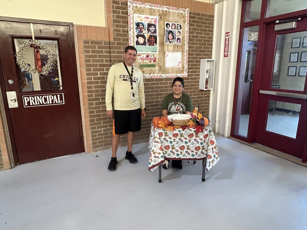 Thanksgiving  Parent Luncheon was a great success at  Encinal Elementary School..