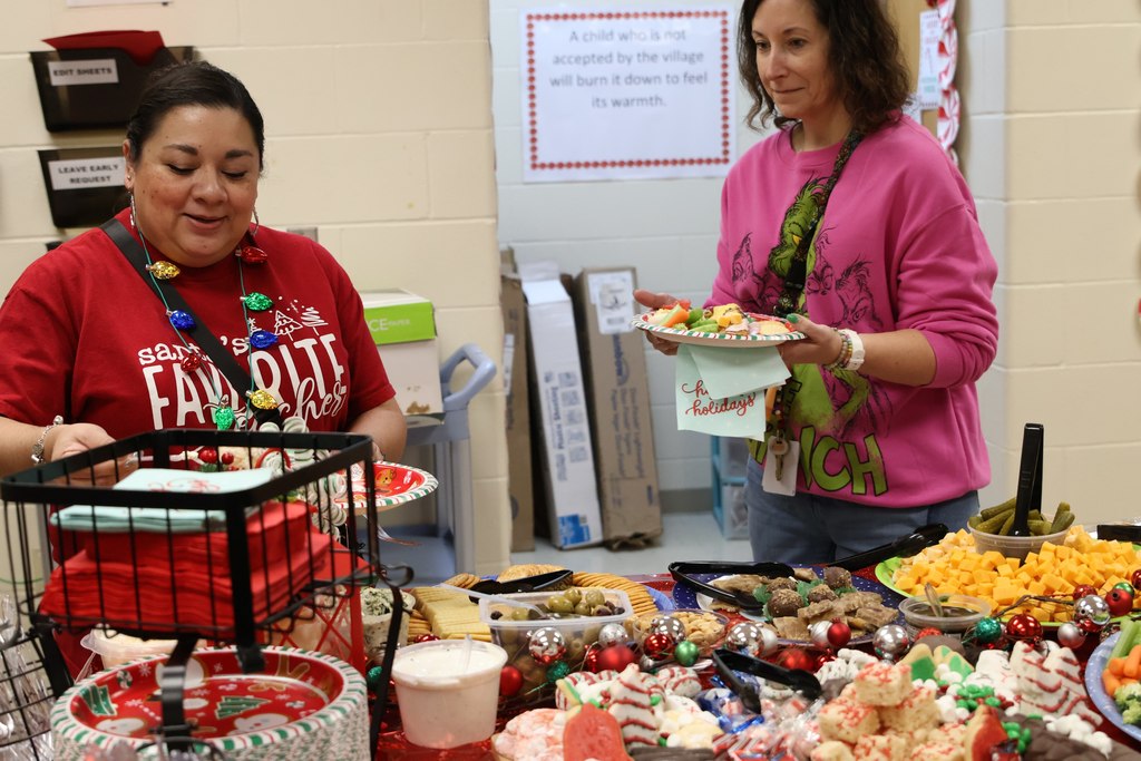 NMS Sunshine Committee - 10th Day of Christmas