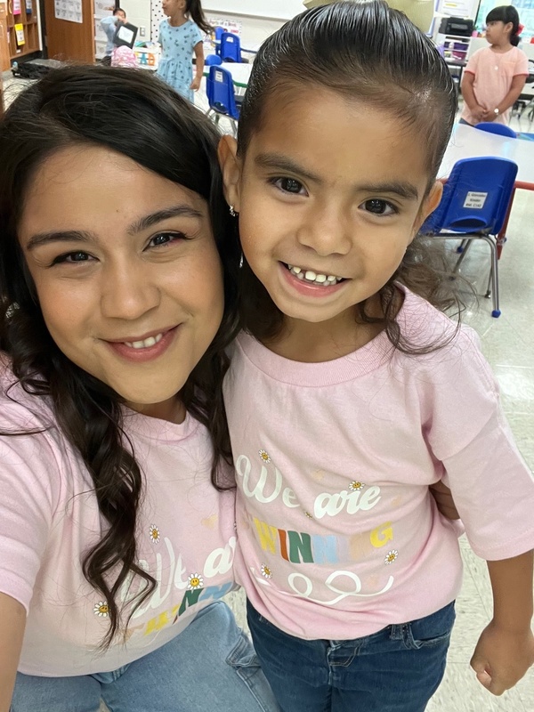 Homecoming Week Dress Up 2025 Day 3 -Twin Day