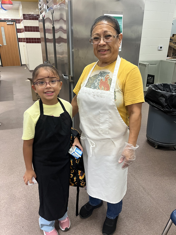 Homecoming Week Dress Up 2025 Day 3 -Twin Day