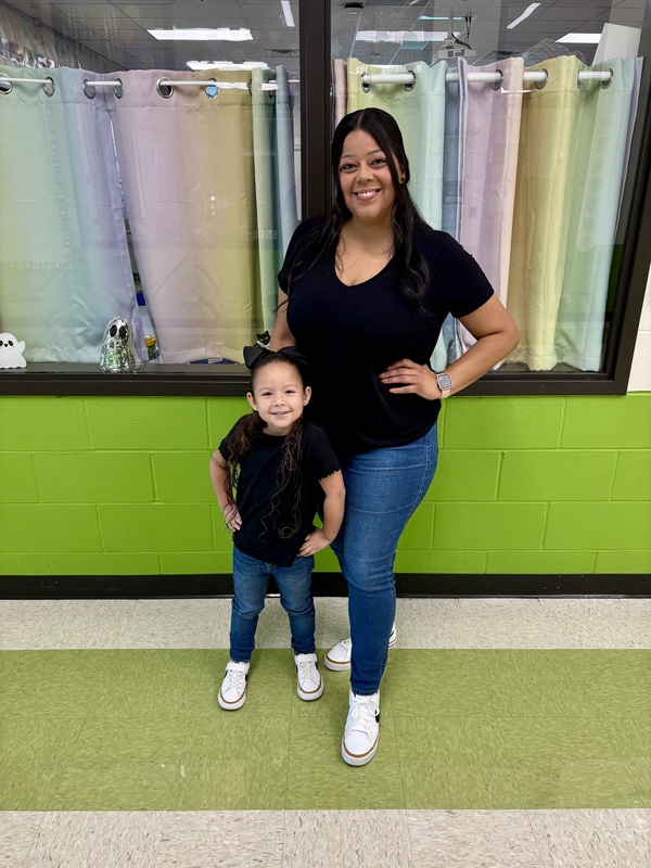 Homecoming Week Dress Up 2025 Day 3 -Twin Day