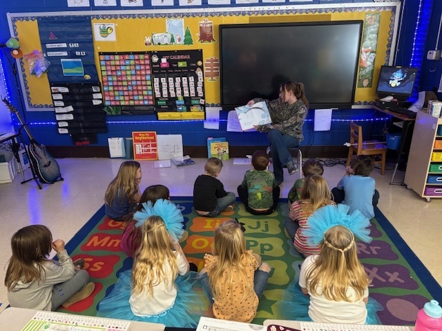 Summer reading to kindergarten