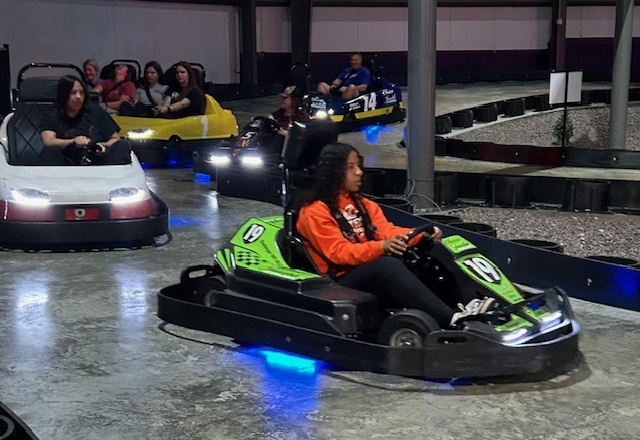 Nya in the lead over Amari