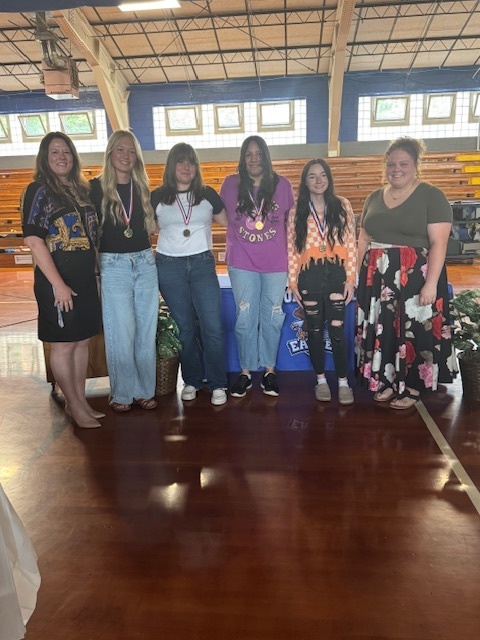 Mrs. McDougal, Reilly, Piper, Amari, Ember, Miss Remer