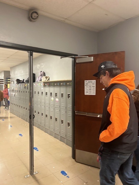 Elf snowball/marshmallow fight