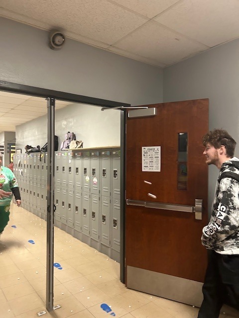 Elf snowball/marshmallow fight