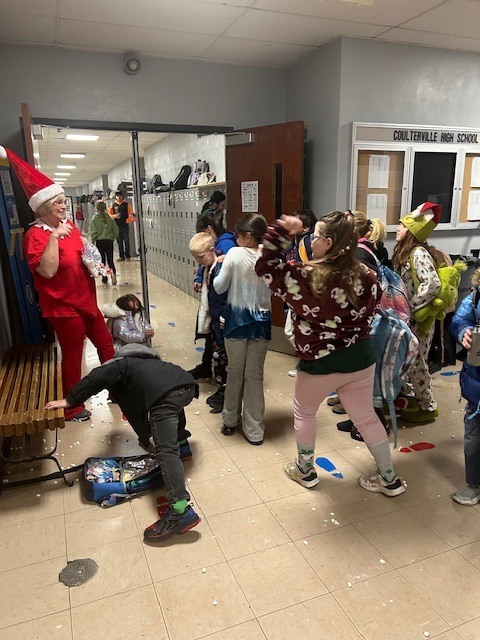 Elf snowball/marshmallow fight