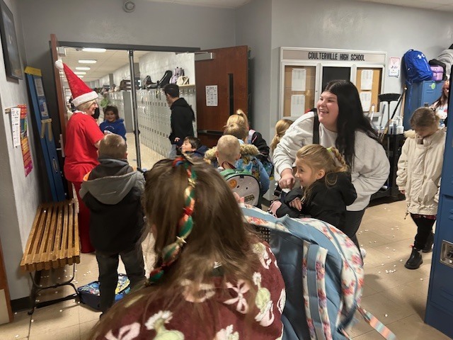 Elf snowball/marshmallow fight