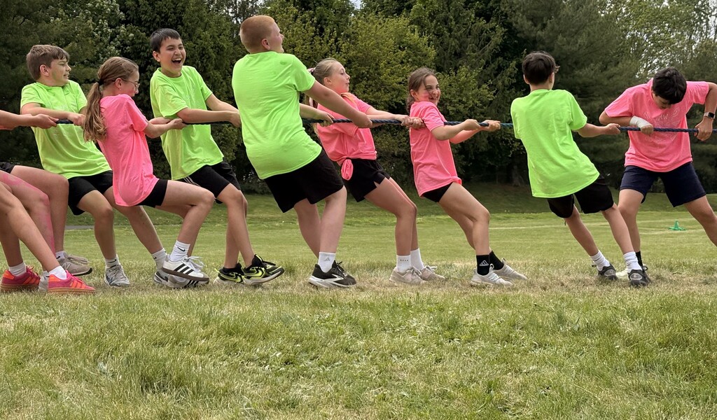 tug of war competition for field day