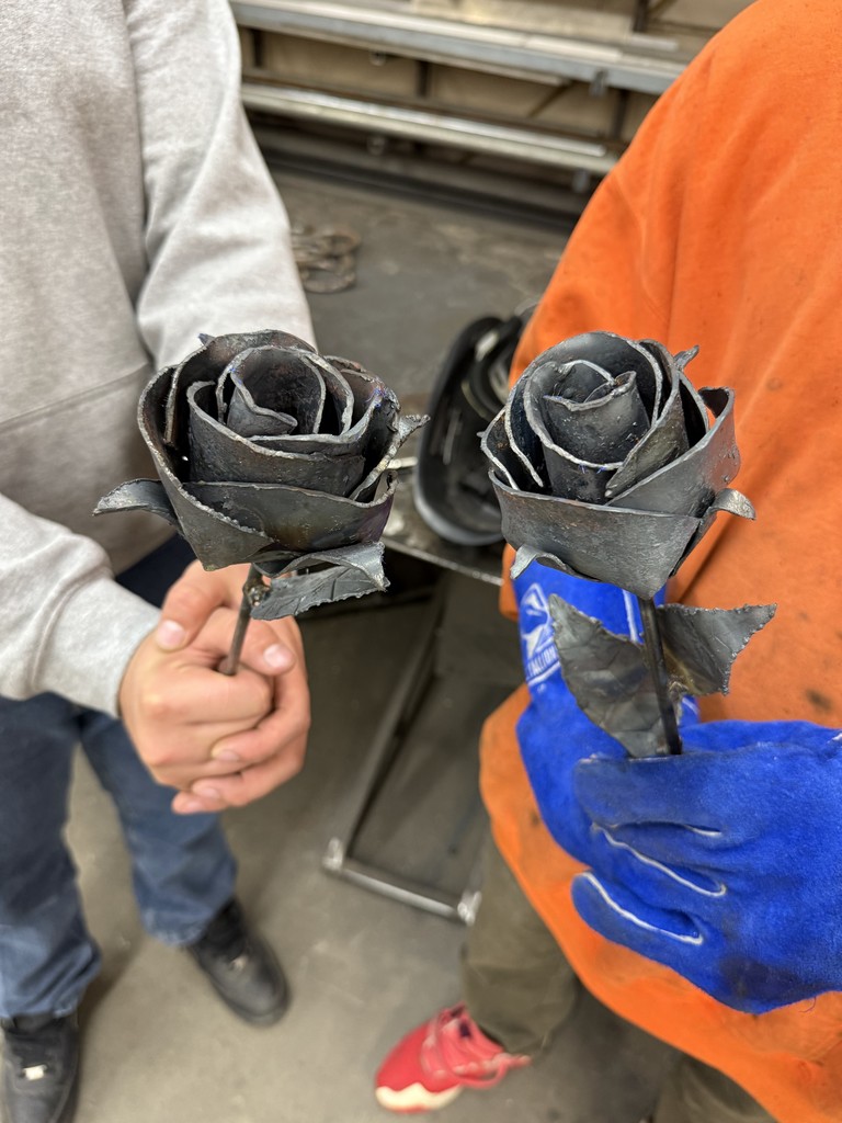 metal roses