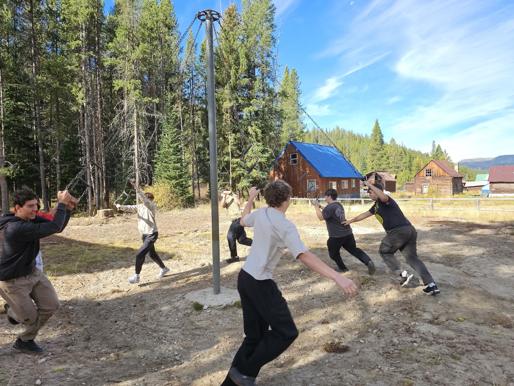 Students on the Warren Field Trip