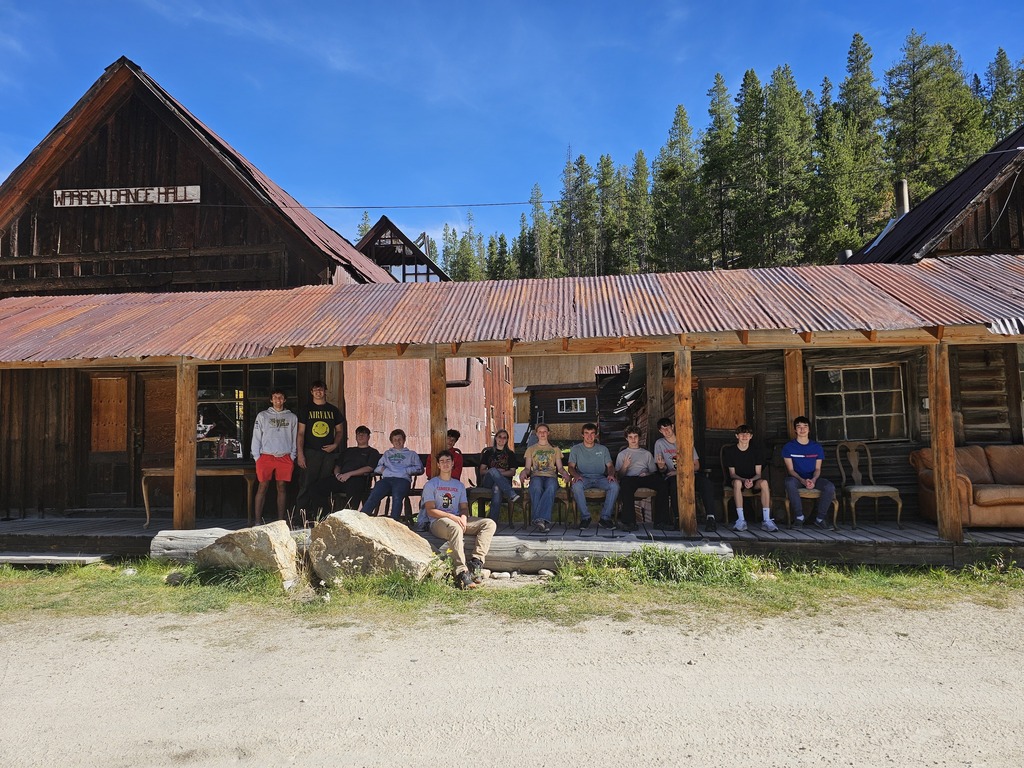 Students on the Warren Field Trip