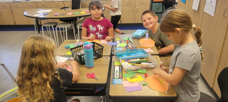 Writing a procedural text and made their own pumpkins