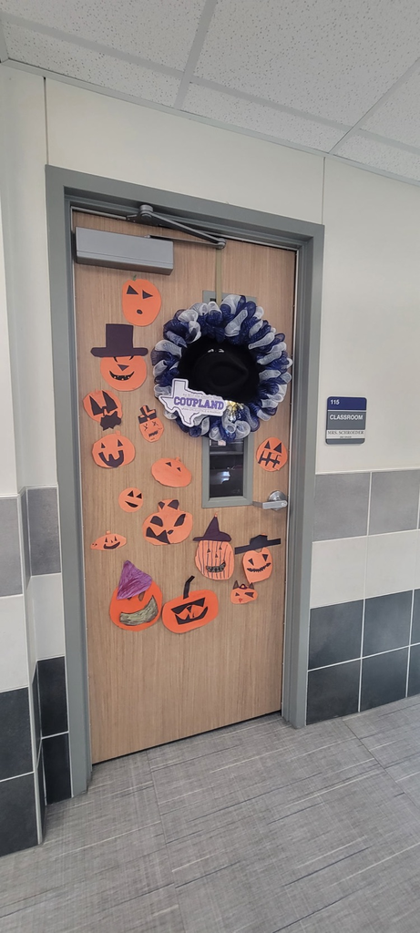 Writing a procedural text and made their own pumpkins