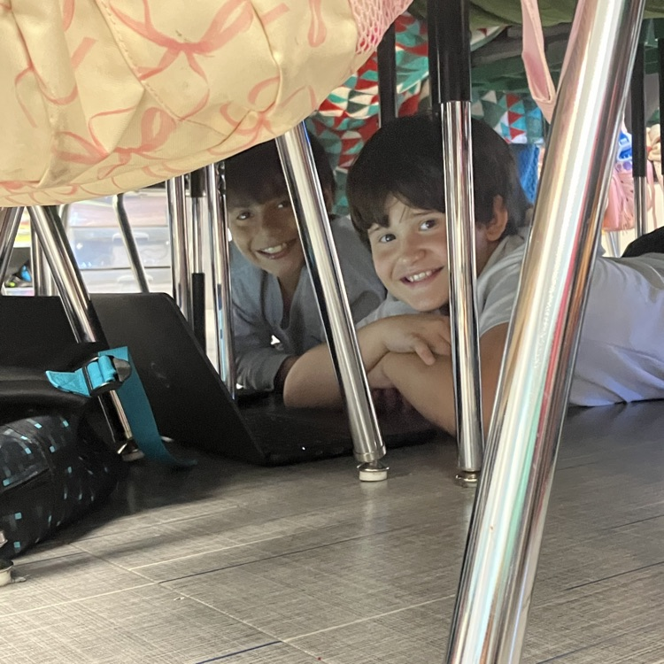 blanket fort 