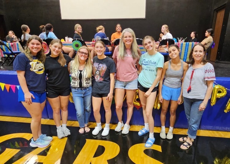 Volleyball Team-Building Night!