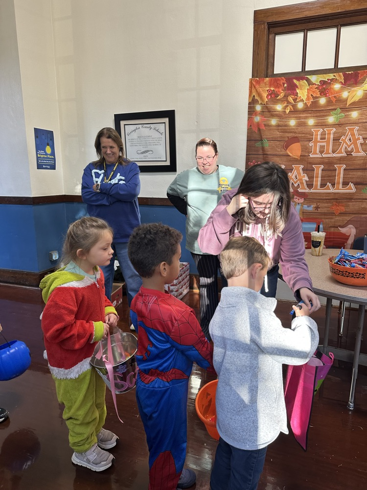 trick or treat at schooll