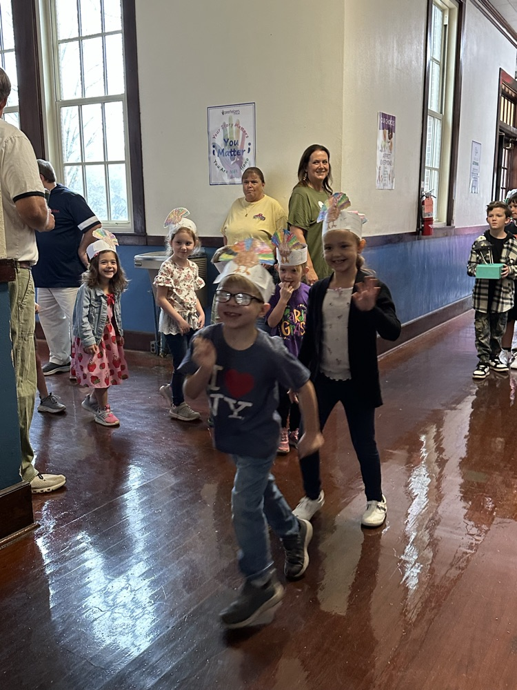 balloons over broadway