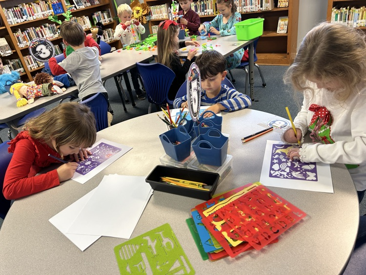 kindergarteners in library
