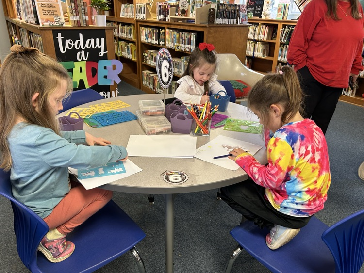 kindergarteners in library