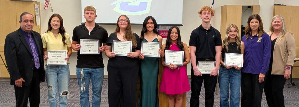 CHS is proud to announce the 2026 Top Ten Percent: Shae Coates, Brayson Newberry, Mariah Aranda, Kenya Valles, Keira Julian, Frasier Julian, and Paiton Woods.  We're so proud of your years of hardwork.  Spread far the fame of the Crane Golden Cranes!