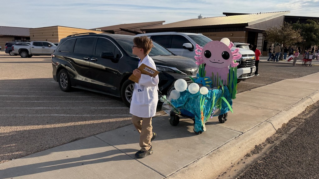 Crane Elementary Book float parade
