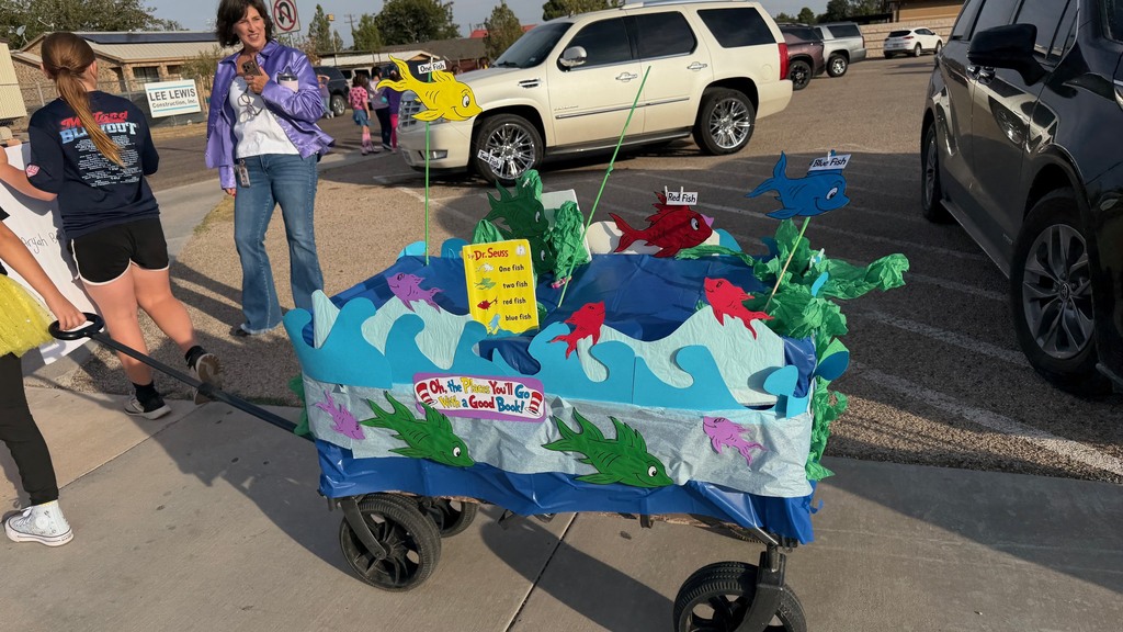 Crane Elementary Book float parade