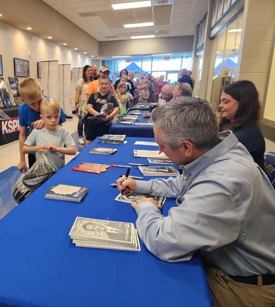 signing