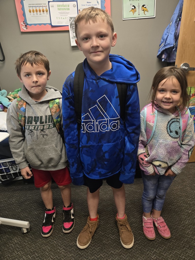 GES Homecoming Spirit Week: Class Color Day