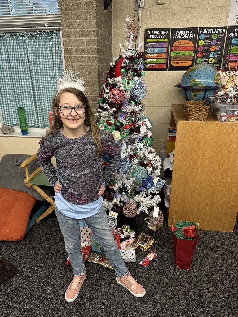 Christmas Spirit Week: Blue, White and Silver Day