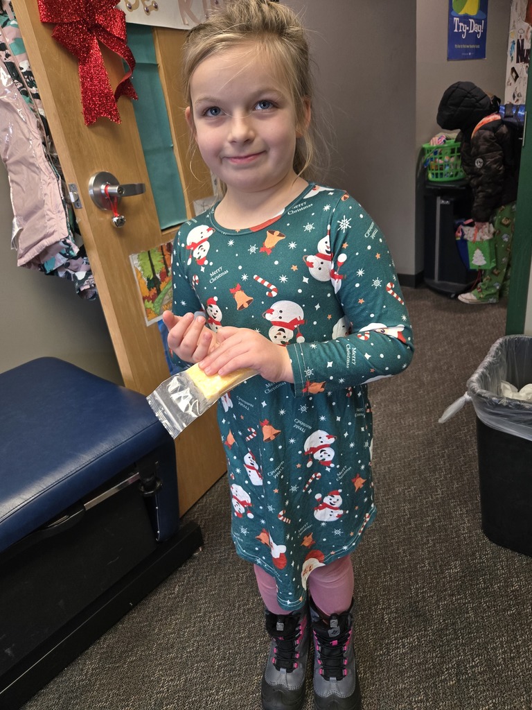 Christmas Spirit Week: Green for Grinch or Vikings