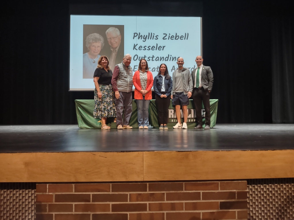 Phyllis Ziebell Kesseler Outstanding Educator Award