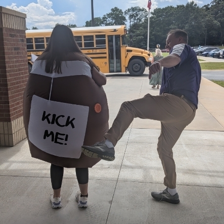barfield pretending to kick Austin 