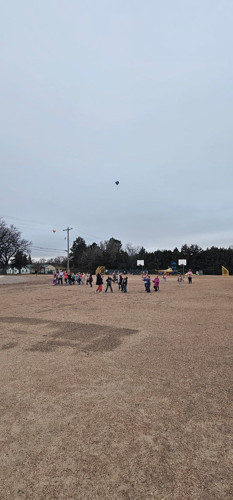Parachute toys dropping