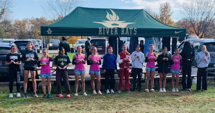 Crestwood Cross Country Senior Sarah Wazne with all the State Qualifiers at the Regional Meet this past weekend