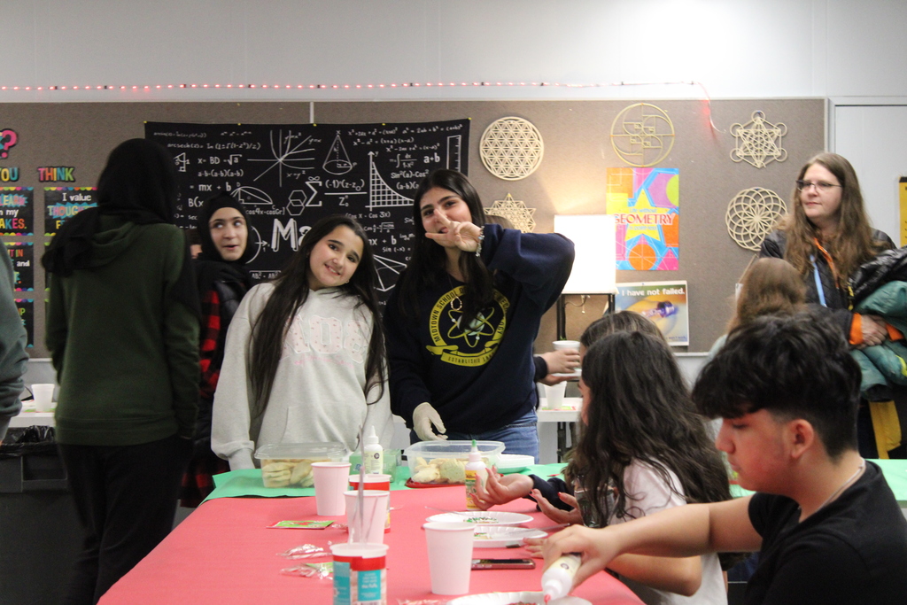 IMG_0929It was a cozy night of holiday fun at Riverside 🎄 Cookie decorating, hot cocoa, a holiday movie, and great company. Thank you to everyone who joined us and helped support Student Council. We can’t wait to grow this event even more next year!