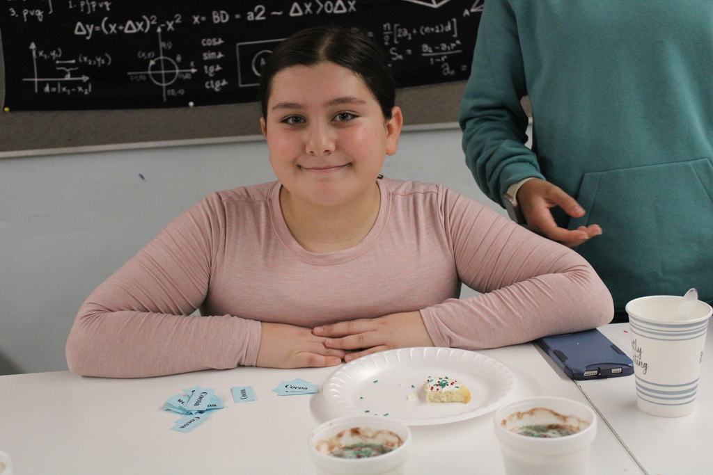 IMG_0953It was a cozy night of holiday fun at Riverside 🎄 Cookie decorating, hot cocoa, a holiday movie, and great company. Thank you to everyone who joined us and helped support Student Council. We can’t wait to grow this event even more next year!