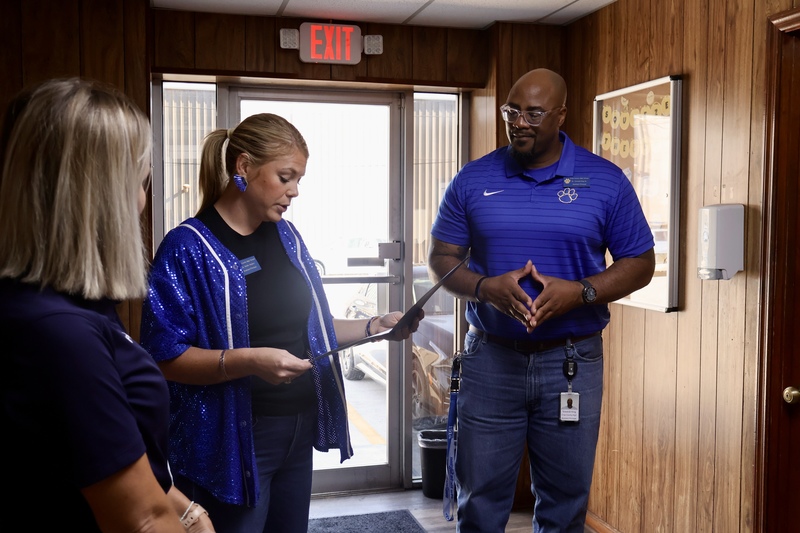 Congratulations to the first CCHS Business Partner of the month-Harris American Company!  We are so thankful that Harris has been a long-standing supporter of our community and school system 
