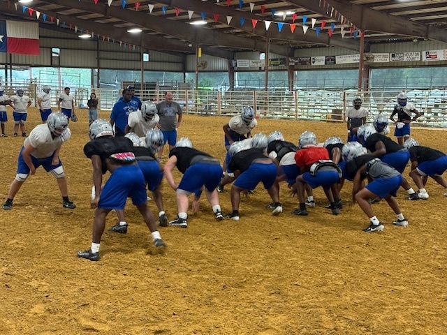Crockett Bulldogs Football practice marches on, even when the sky's throwing a light show! A huge shoutout to Heath Murff for letting our Bulldogs dodge the storm in the cozy confines of the Porth Ag Arena. Safety first, touchdowns second!